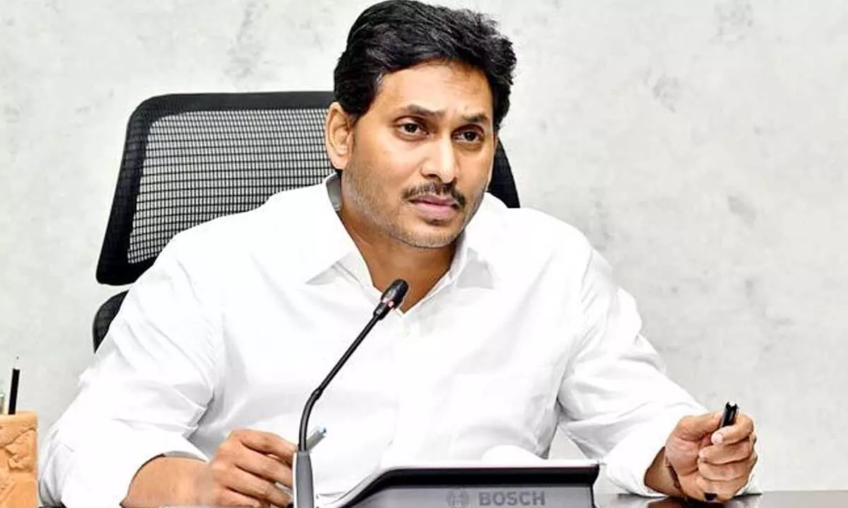 YS Jagan: జగన్ నవ్వుతూ శాంతి కథ అల్లారా..? పేర్ల కుటుంబాన్ని వైఎస్ వేధించలేదా?