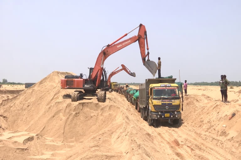ఇసుక అక్రమాలపై ఈడీ గురి..? వైసీపీ నేతలపై కేసులు.!